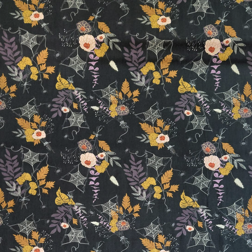 Cast a Spell en Sombre pour Art Gallery Fabric