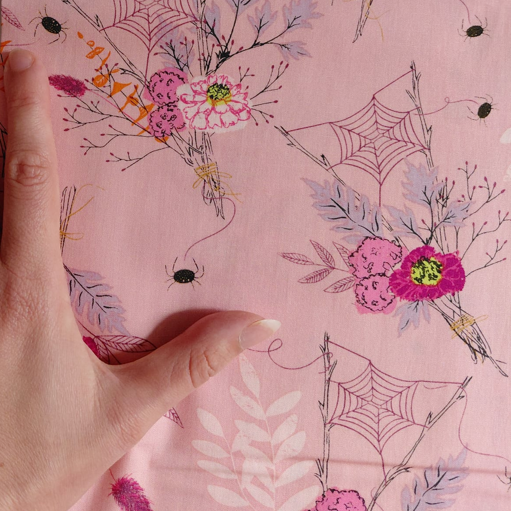 Cast a Spell en Candy pour Art Gallery Fabric