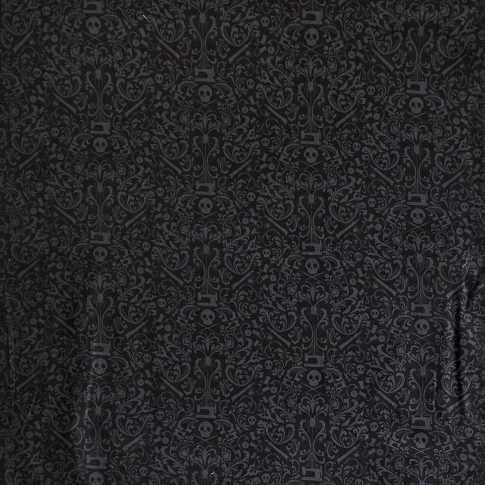 Damask machine à coudre hantée en noir de Mr Bones sews pour Figo