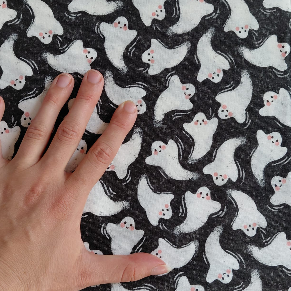 Friendly Ghost en noir de Lella Boutique pour Moda