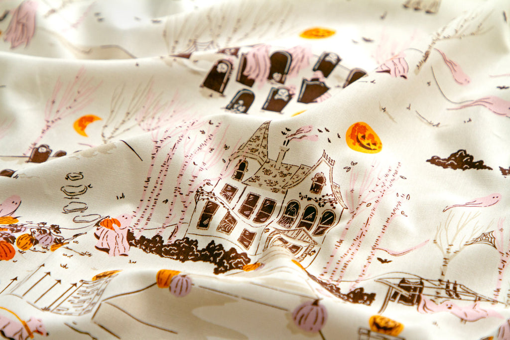 Ghost Town de Ghostly and Haunted pour Art Gallery Fabric