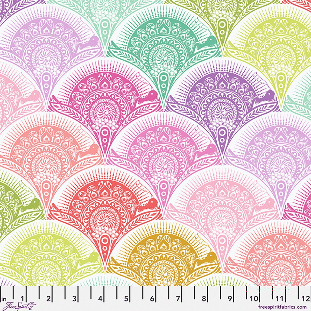 Snail Scallop en SugarRush de Tula Pink pour Free Spirit