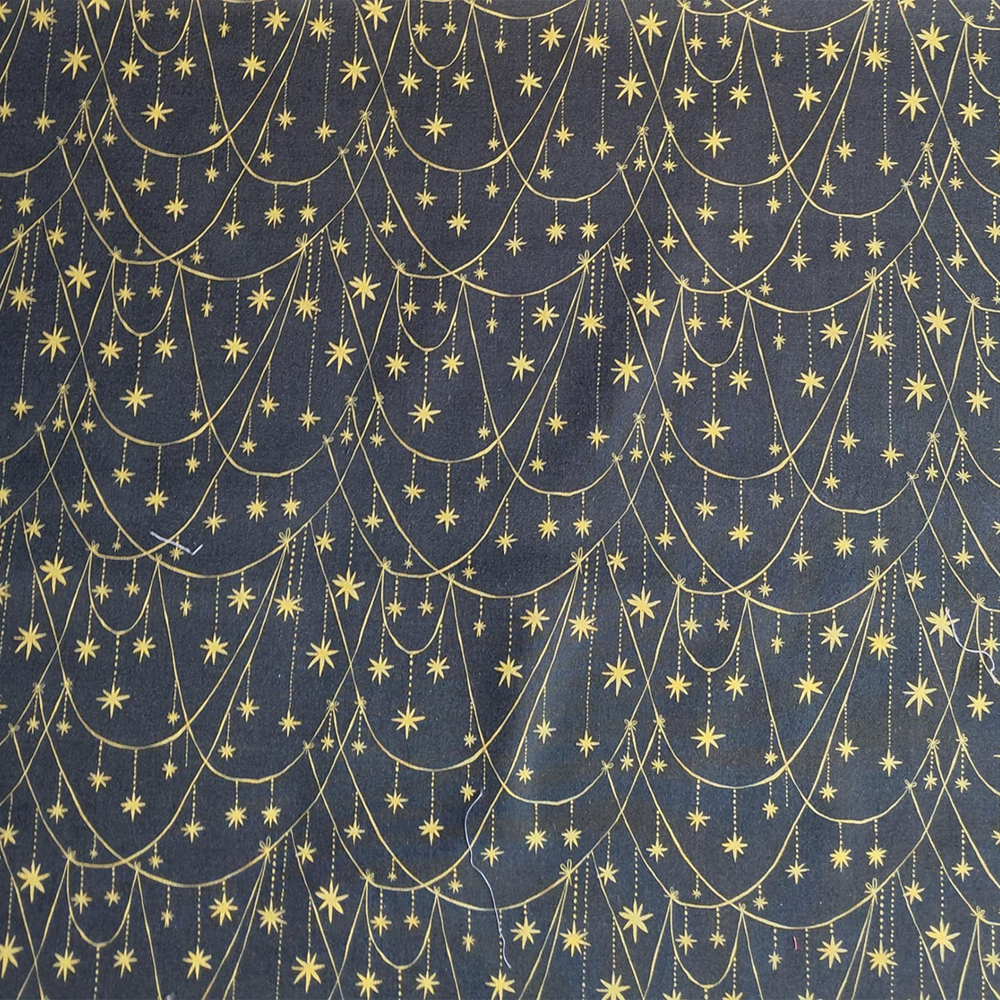 Star Garland de Faye Guanipa pour Dear Stella