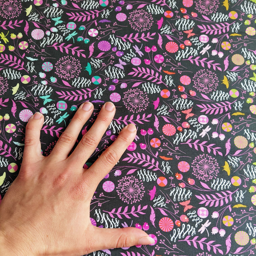 Dandelion en Licorice de Tula Pink pour Free Spirit
